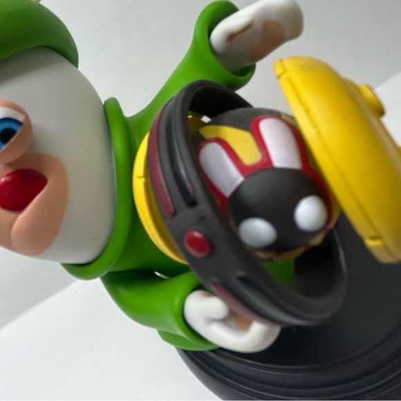 Mario + Rabbids Kingdom Battle - Rabbid Luigi Figure 🔫🤪 - Picture 11 of 14